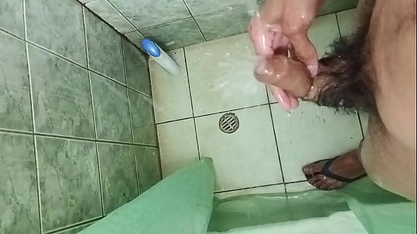 big cock cumshot in the shower