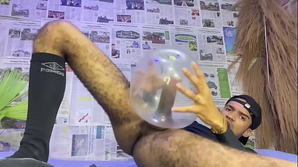 disfruto de sexo con condón inflado