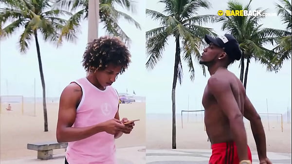 Fiz troca troca com o cara que conheci na praia