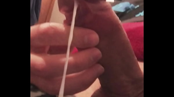 JERKING OFF at work’s BATHROOM! (GIGANTIC CUMSHOT MESSED UP WITH PHONE’S SCREEN)