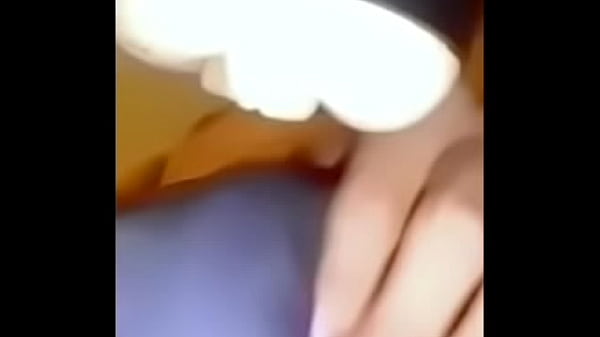 Jugando con vagina falsa