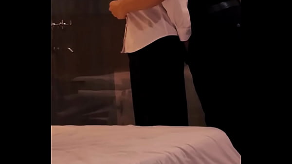 Así termina la despedida de solteros de mi compa hetero follamos rico