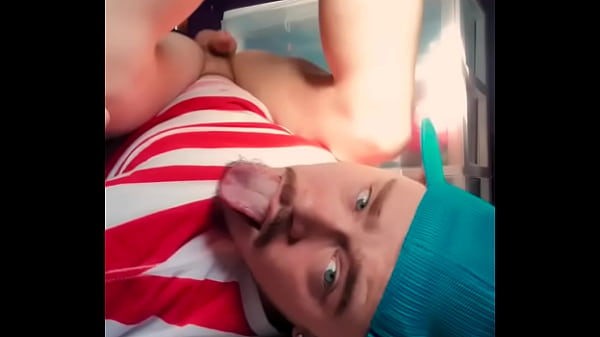 Gay Faggot Cums On Face