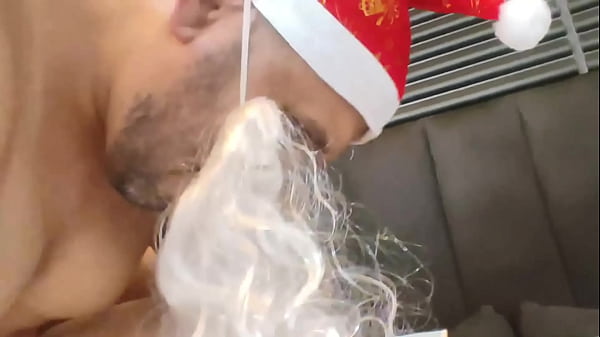 PAPAI NOEL REUNIU OS MACHOS MAIS PUTOS NUMA ORGIA E FEZ A FESTA. PAU NO CU E CU NO PAU
