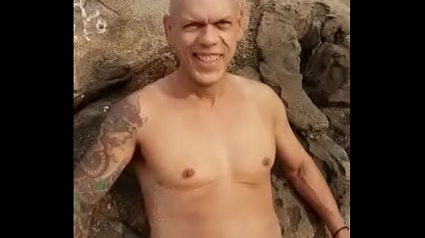 PISS ON MYSELF ON THE NUDE BEACH