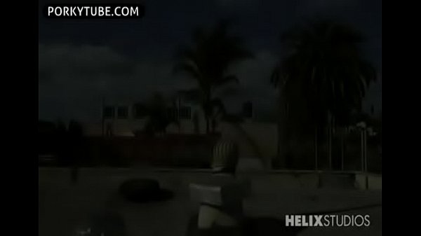 Beach twinks having bareback sex at home