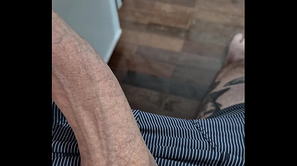 NOVINHO SAFADO BATENDO PUNHETA ATE GOZAR