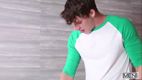 Ex Roommates Paul Canon And Diego Sans Get Hot And Sexy With Each Other – MEN