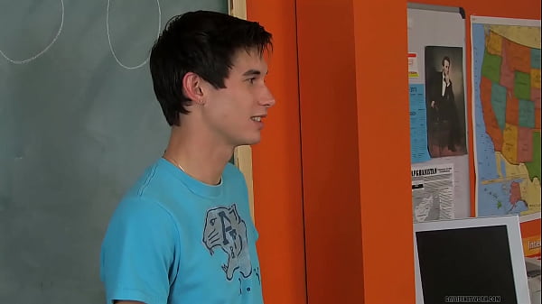 Horny Twink Kalob Bridge Smashed Hot Jock Skyelr Bleu Ass