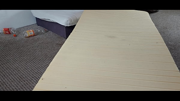 I fuck with the mattress and leave sperm in the mattress hole
