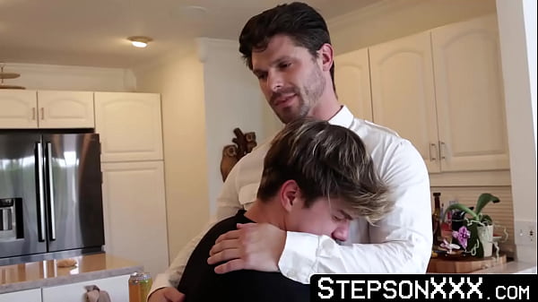 StepsonXXX.com – Devin Franco & Jordan Lake – Blonde Jordan Lake cums hard while getting bred by hunk Devin Franco