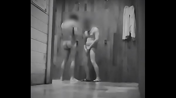 Amateur guys caught having fun in gym’s public shower