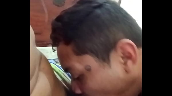 Mamando a pica preta do meu macho
