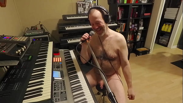 Proud fag plays piano