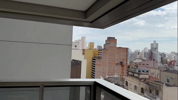 TOMANDO LEITE DIRETO DA FONTE.