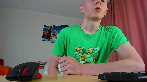 Bratty Twink Sneering At Your Inferior Size