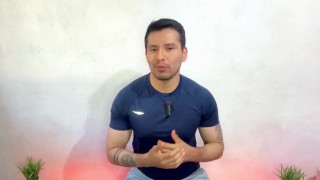 El Chofer casado de mi casa me penetra a pelo y se viene dentro de mi culo de 18años