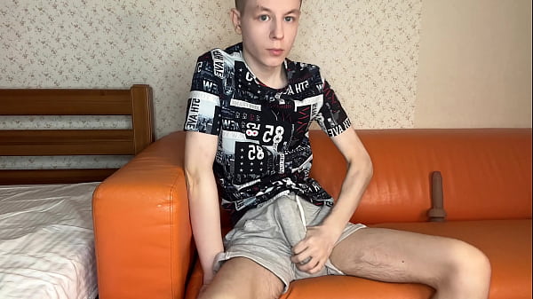 Fresh Twink Milks Huge Meaty Shaft