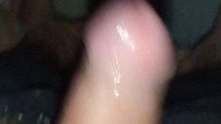 Auto placer al máximo rico y gemido de un gay peludo