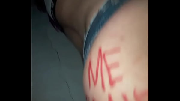 Bixa cavala do Nova Uberlândia de shortinho enfiado na bunda se oferecendo pros machos