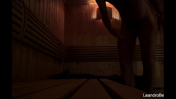 Public sauna caught jerking and cumming – gay exhib